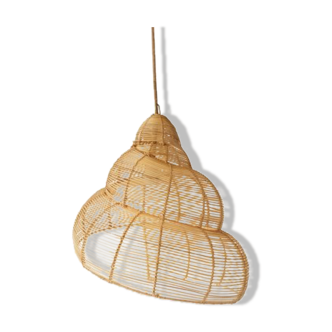 Rattan shell pendant light