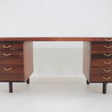 1960s Large exclusive free standing palisander desk