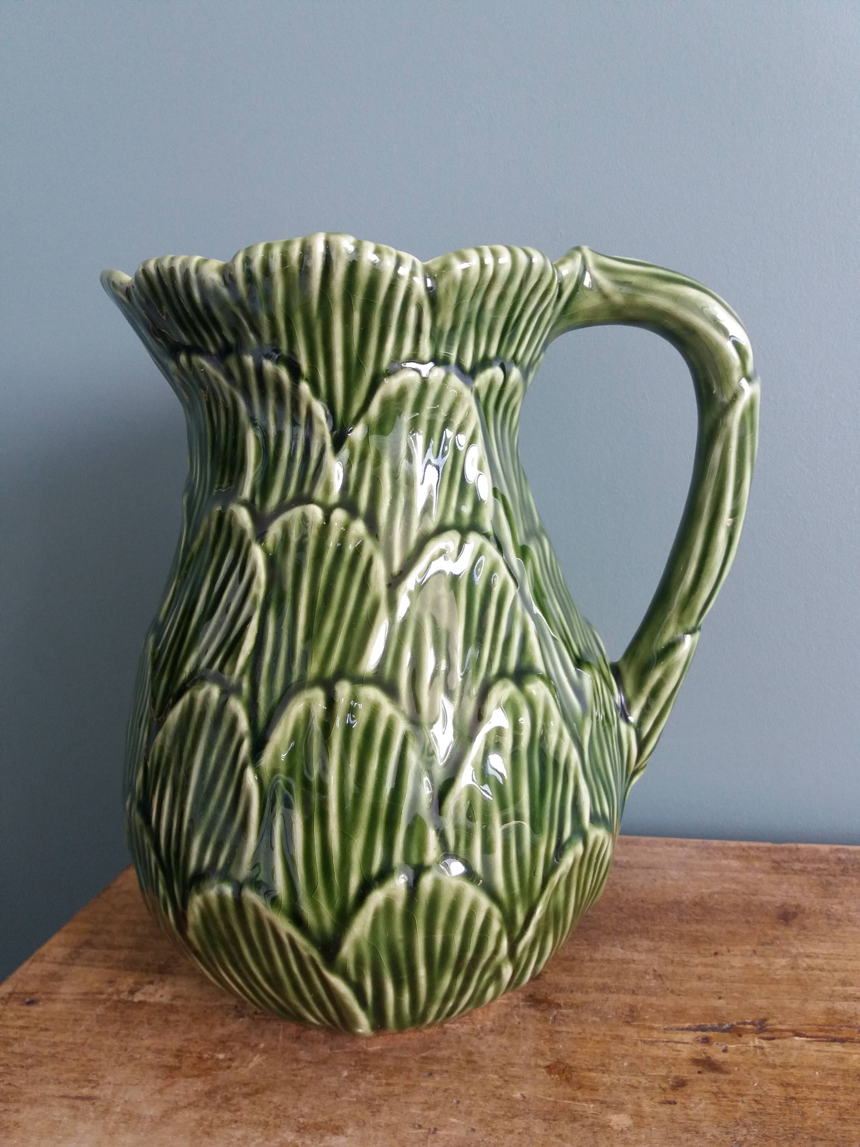 Cabbage pitcher in slip