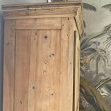 Raw wood bonnetière