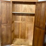 Armoire parisienne brute