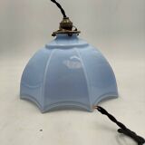 Blue opaline suspension