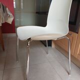 5 chairs NOW from Sandonà and Sandrin for INFINITI