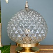 Lampe à poser globe vintage en verre moulé pointes de diamant