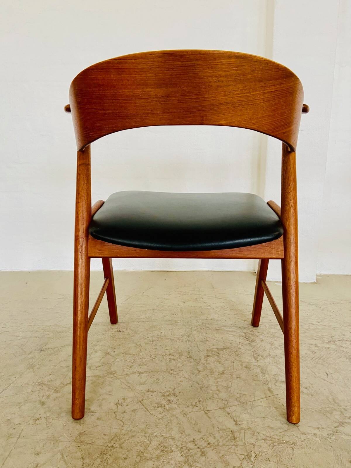 Danish vintage Kai Kristiansen model 32 chairs for Schou Andersens Møbelabrik