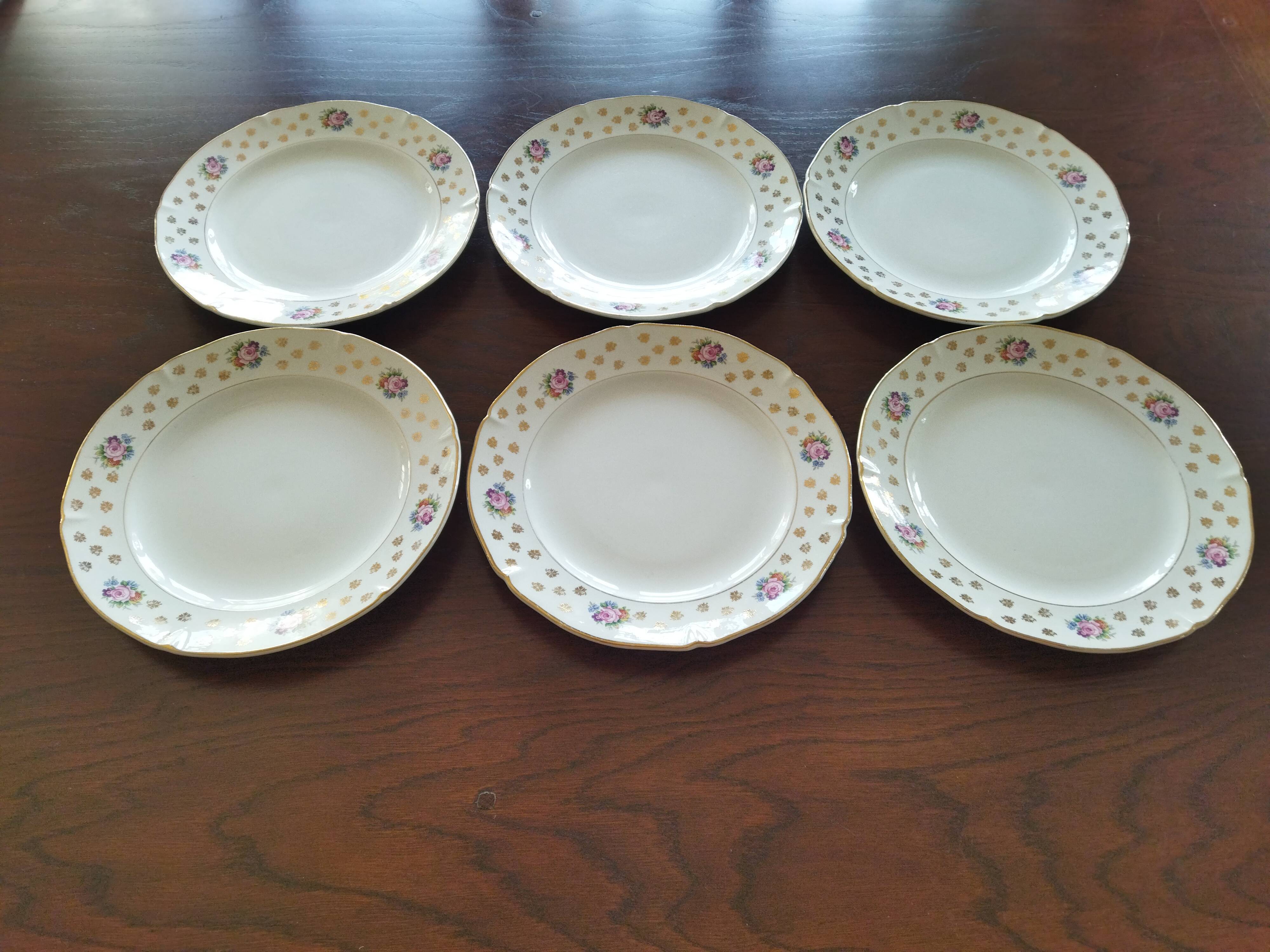 Six assiettes plates Céranord St Amand "Royal"