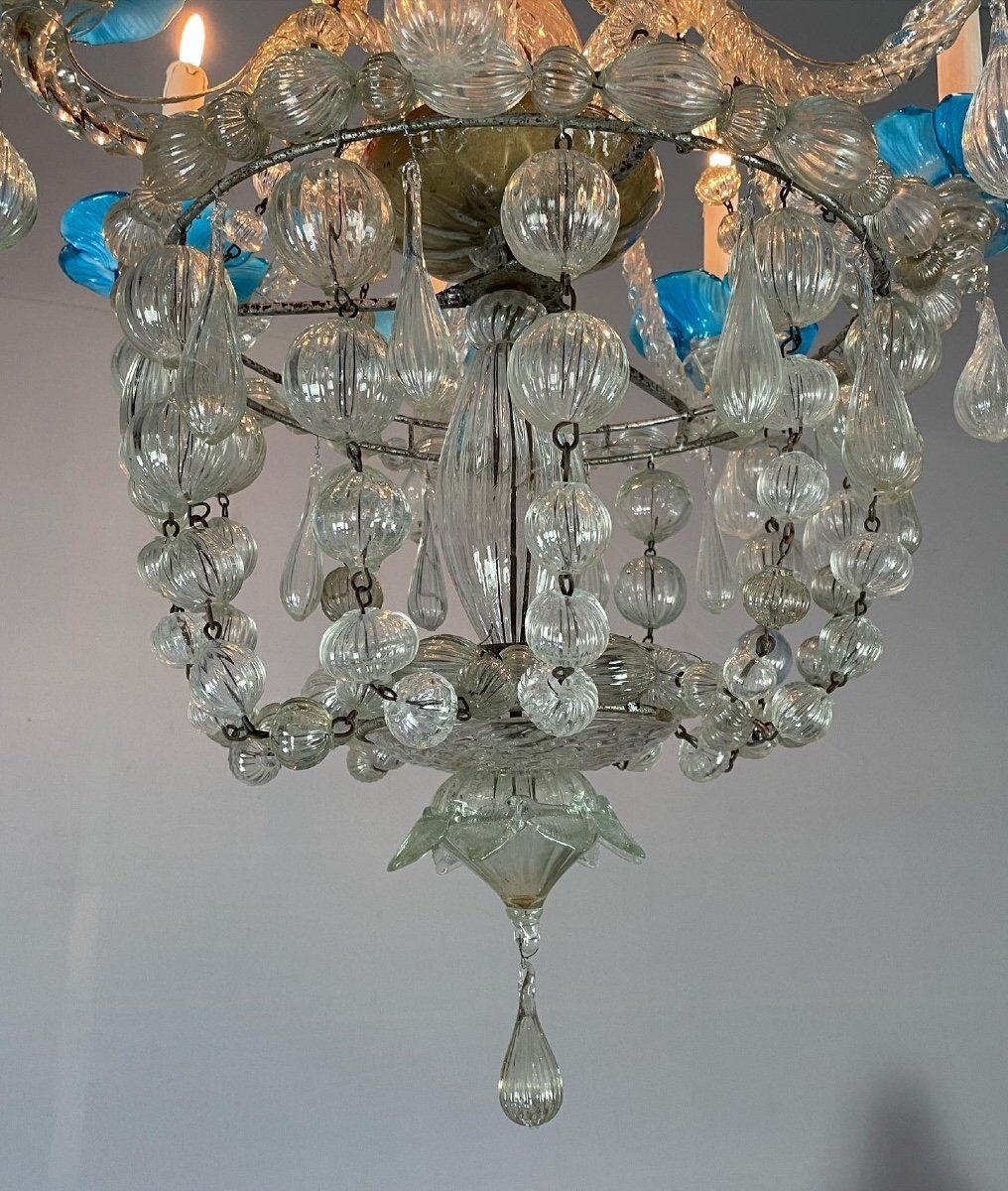 Venetian chandelier in murano glass, bag of pearls