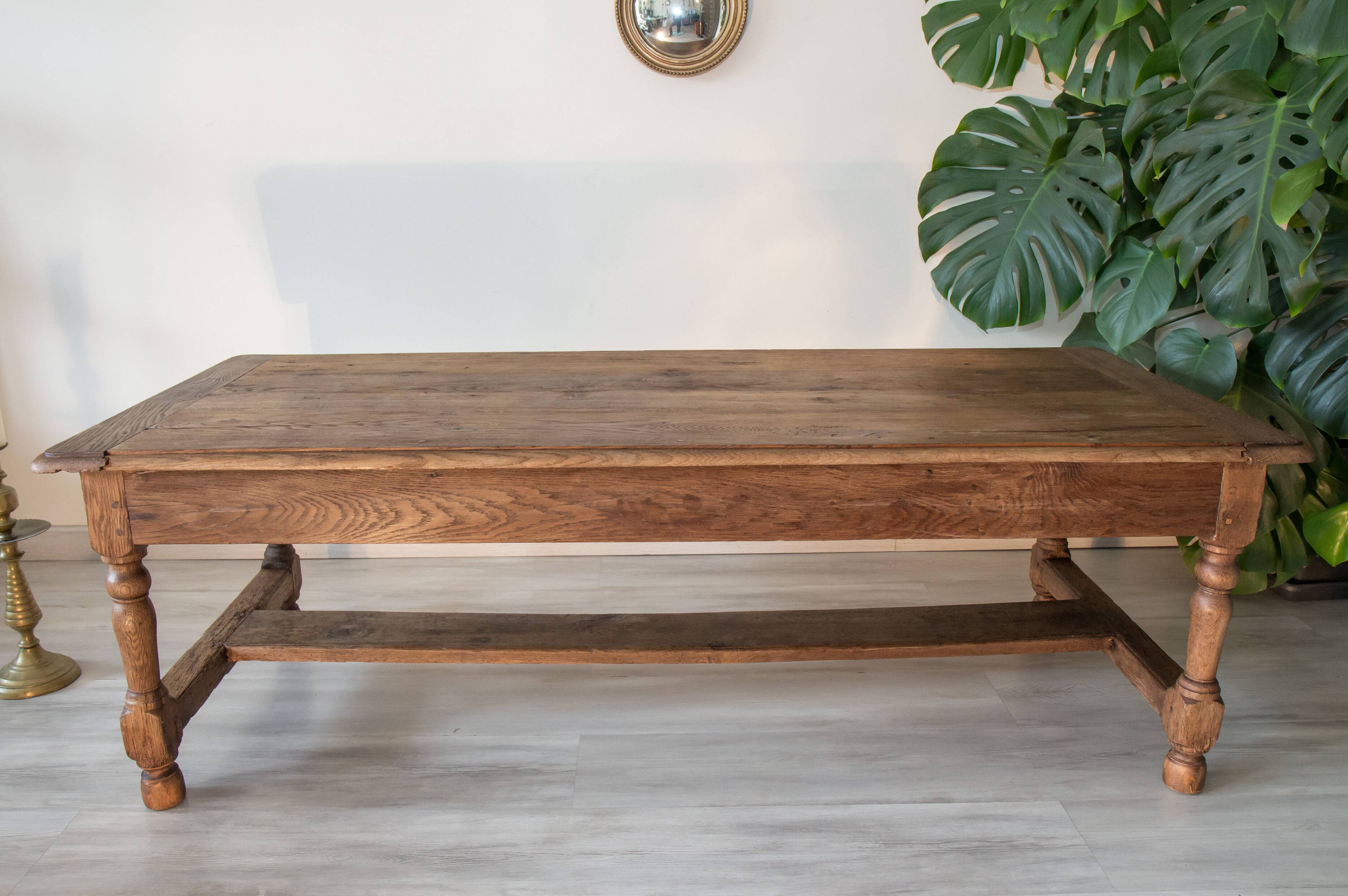 Large oak coffee table from the early 20th century