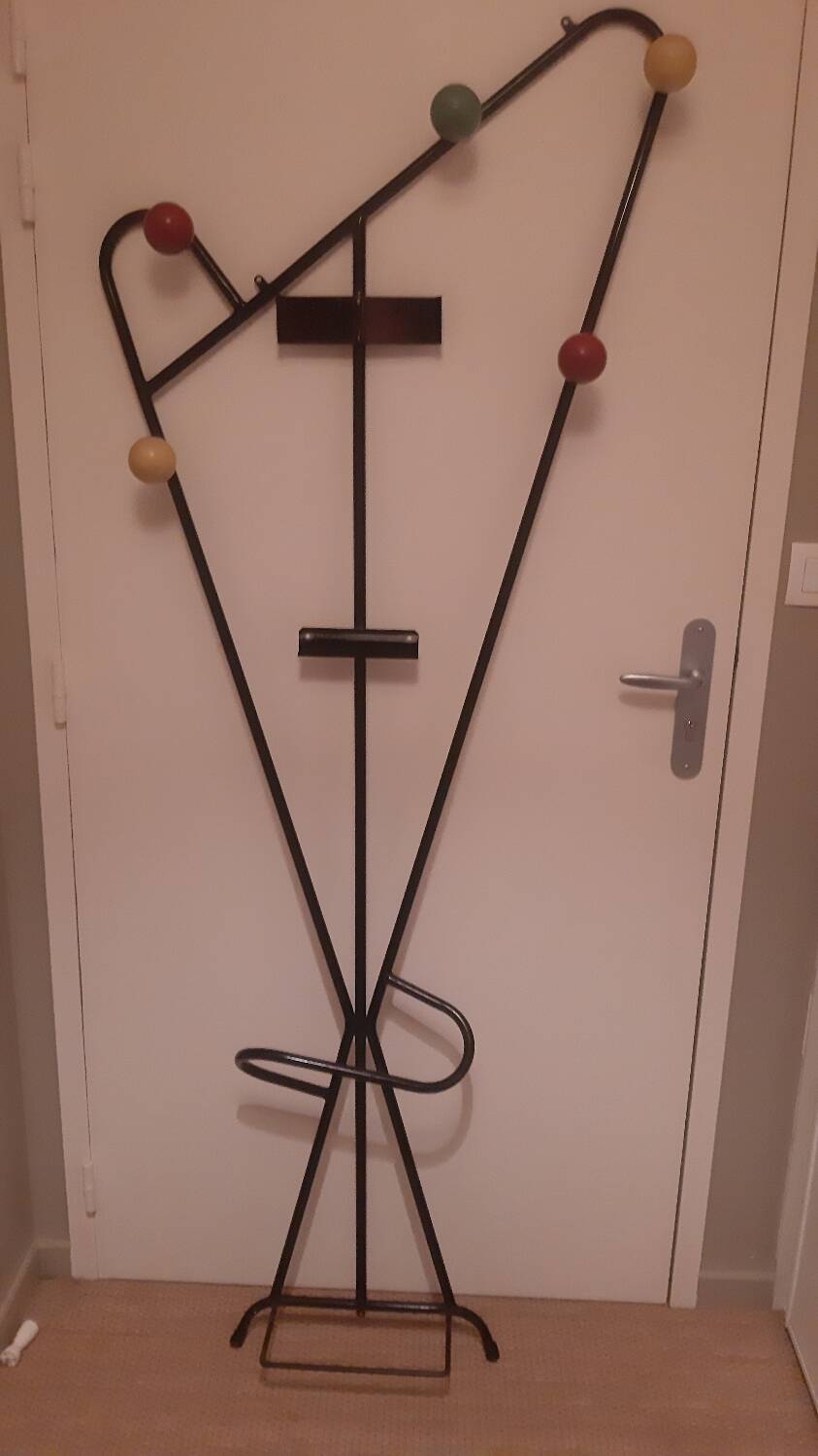 Roger Feraud locker room coat rack