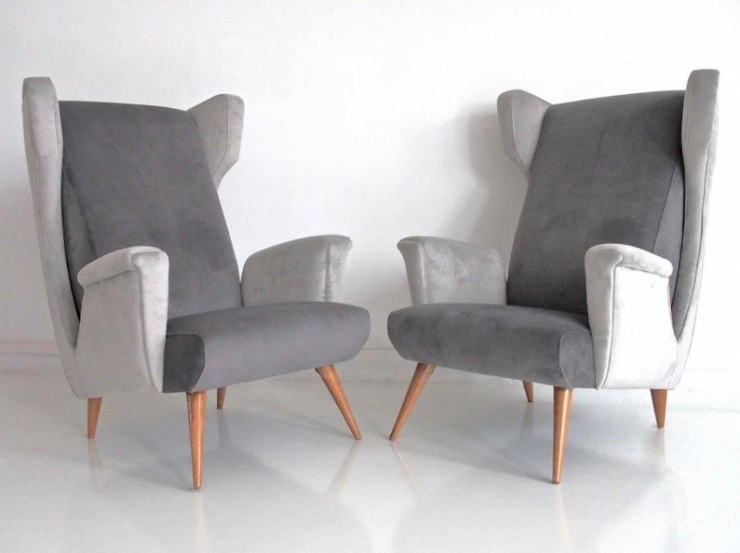 Pair of grey velvet armchairs in the style of Gio Ponti.