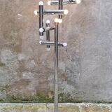Lampadaire en métal chromé dans le gout de Reggiani, années 70