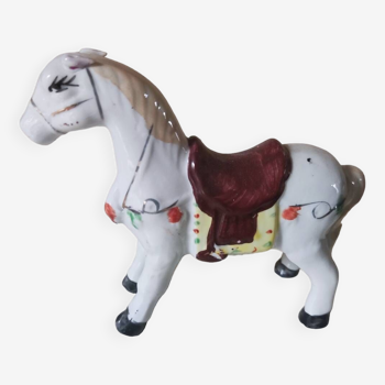 Statuette cheval en porcelaine peinte