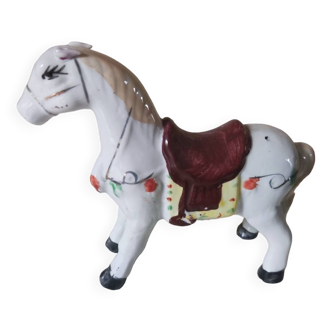 Statuette cheval en porcelaine peinte
