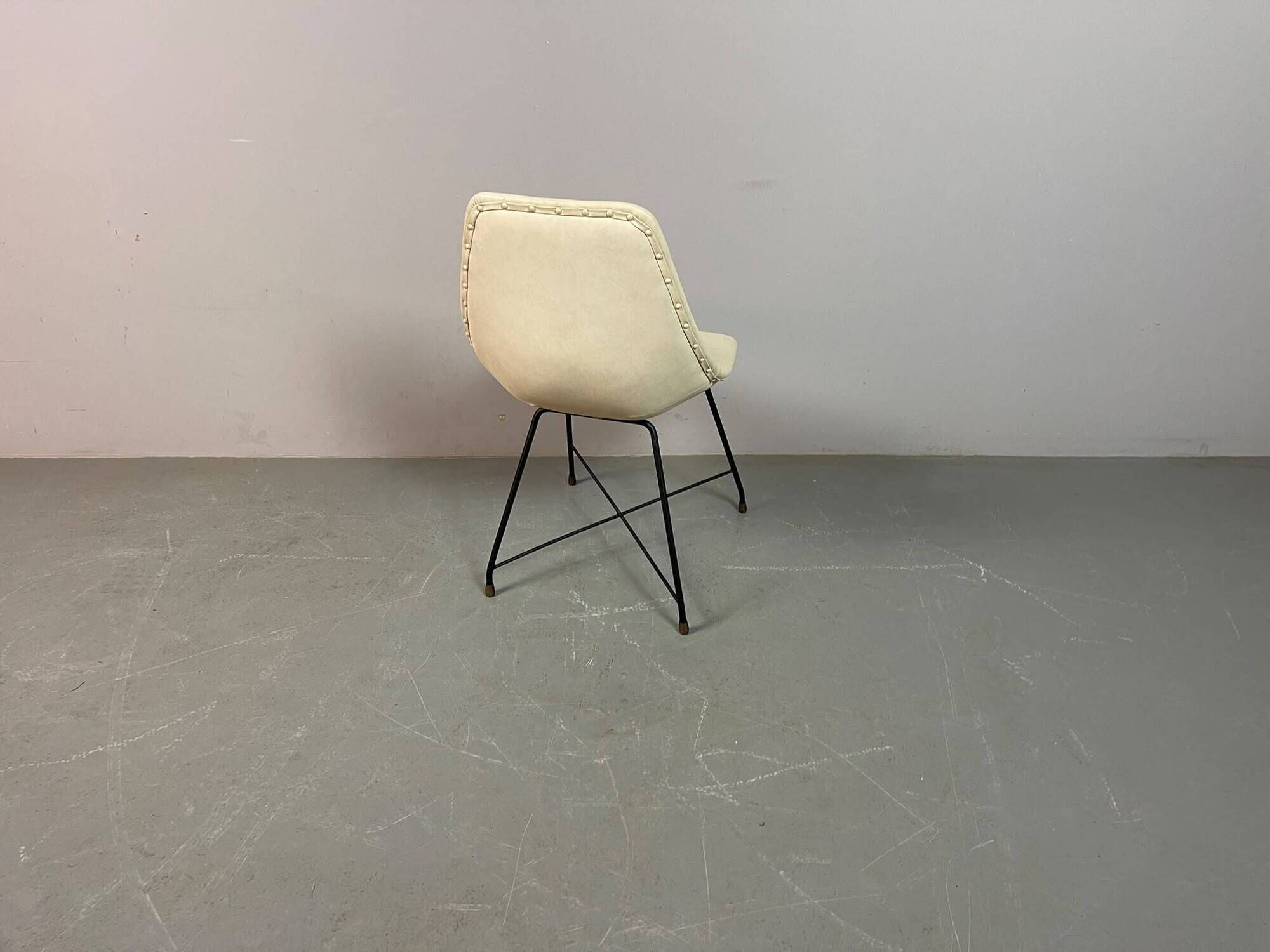 Augusto Bozzi ‘Aster’ Side Chair for Saporiti, Italy, 1950s – Cream Vinyl