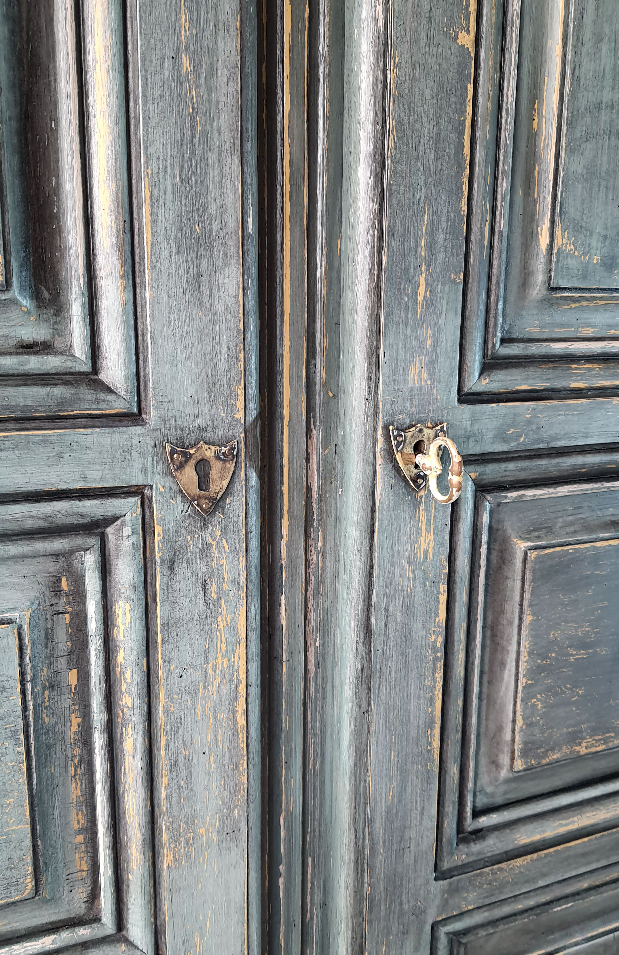 Wardrobe wardrobe de tonges shabby chic patinated