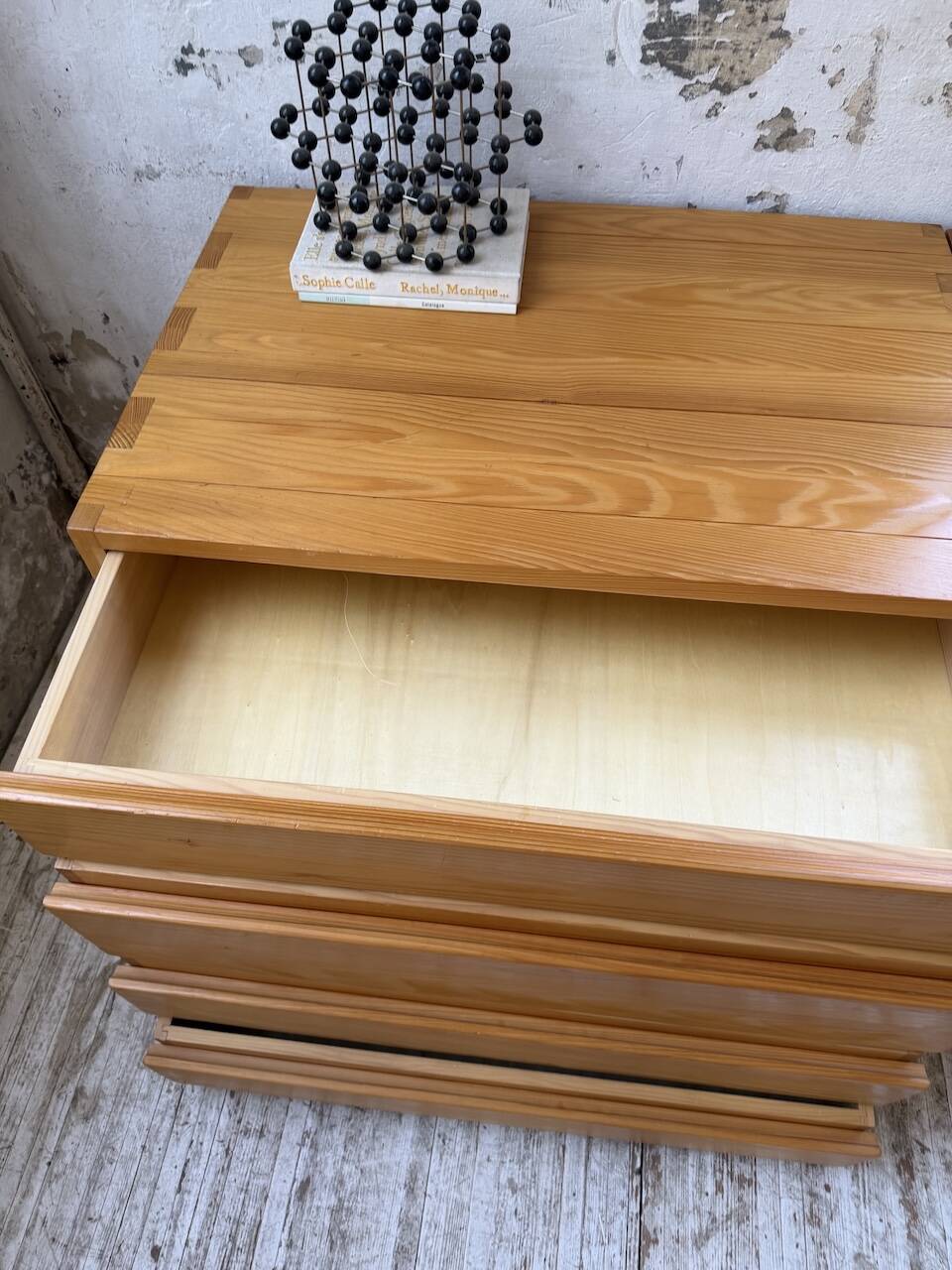 Bureau + commode + tabouret pin Maison Regain Savoie