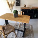 Bistro table