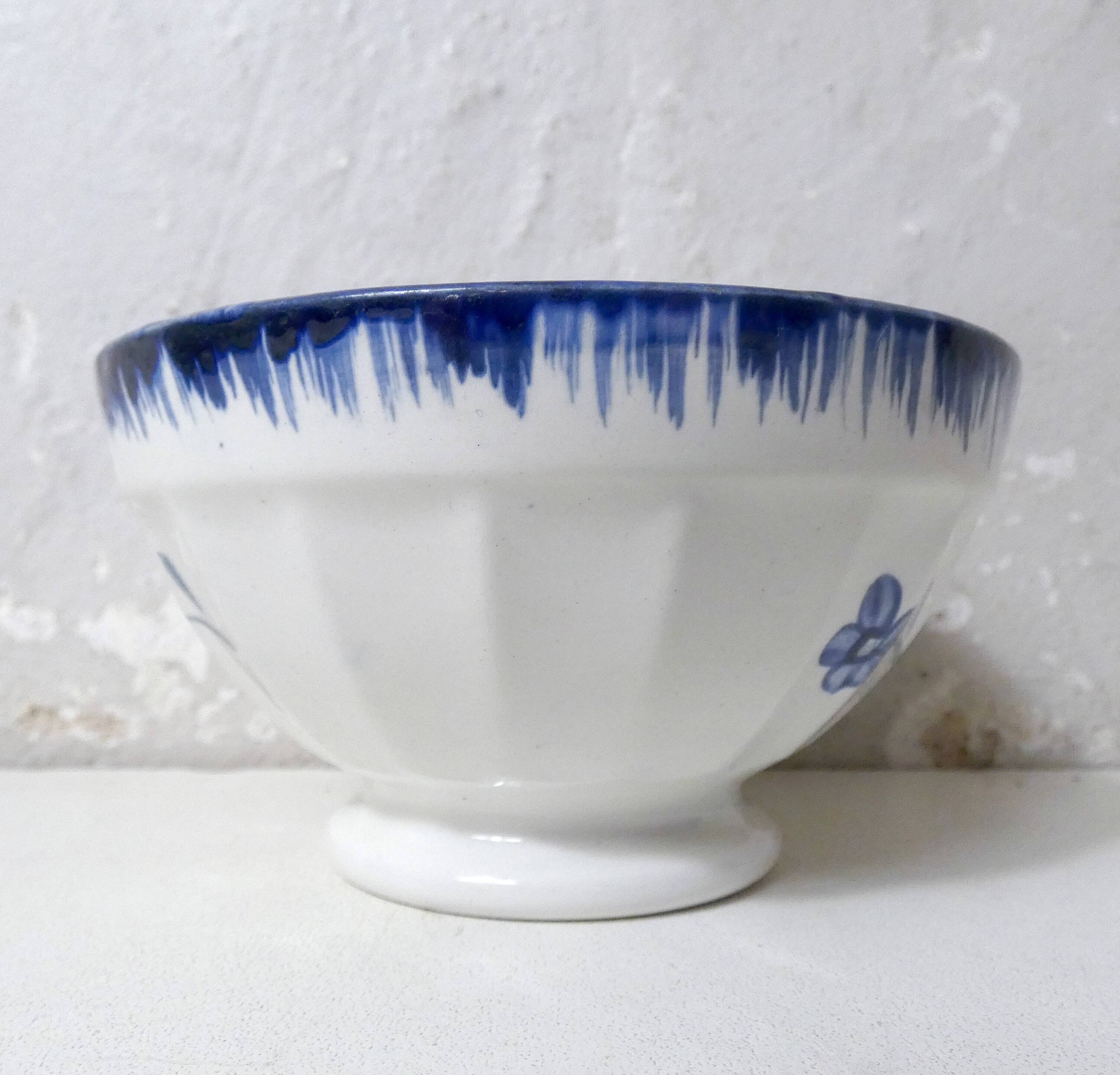 old small Digoin Mary Lou bowl