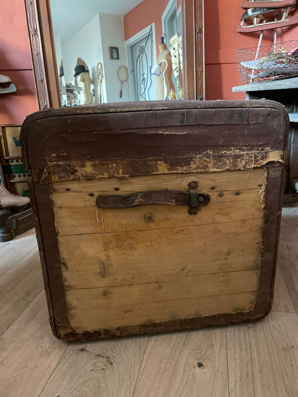 Malle en bois