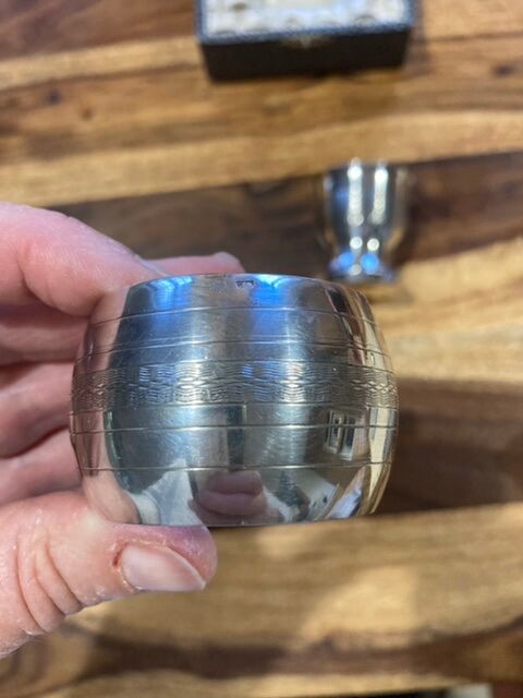 Birth set, timbale, cockroach