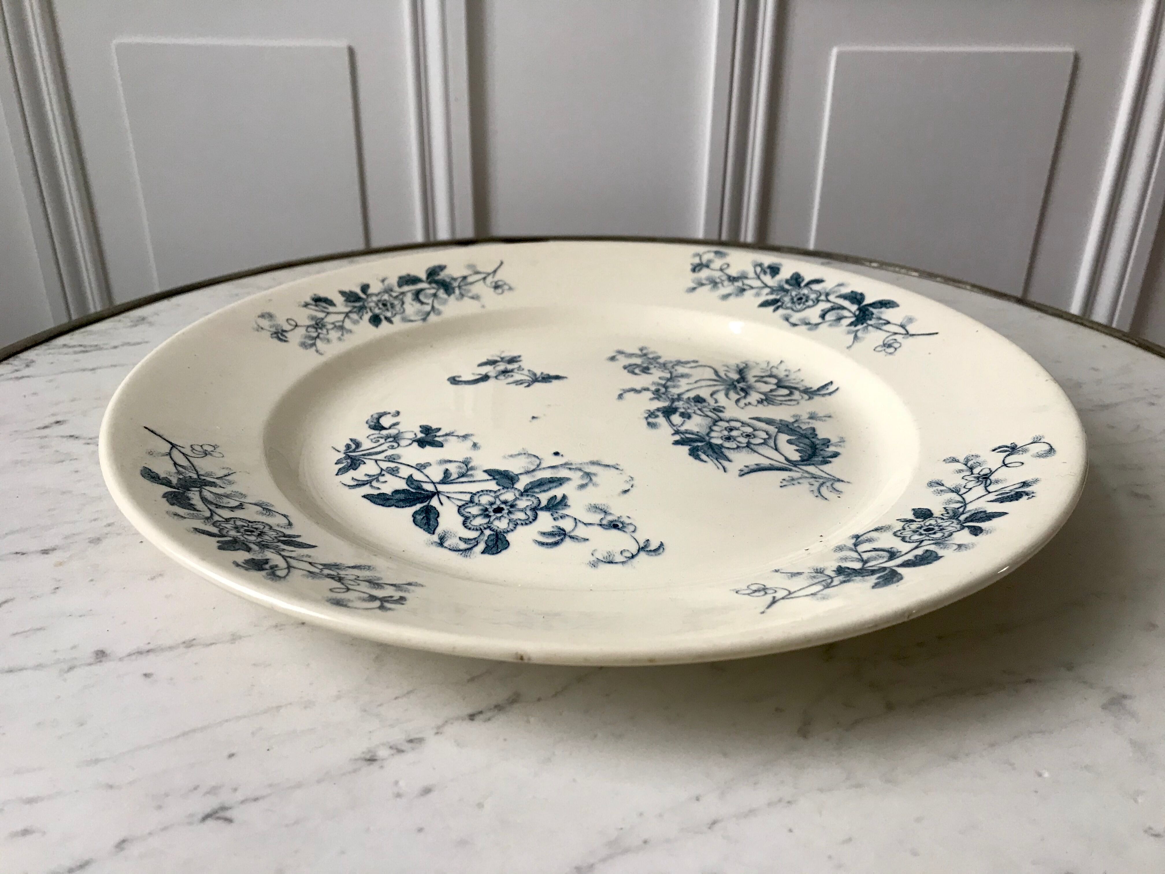 large round flat Terre de Fer Longwy model "YCHO" late nineteenth