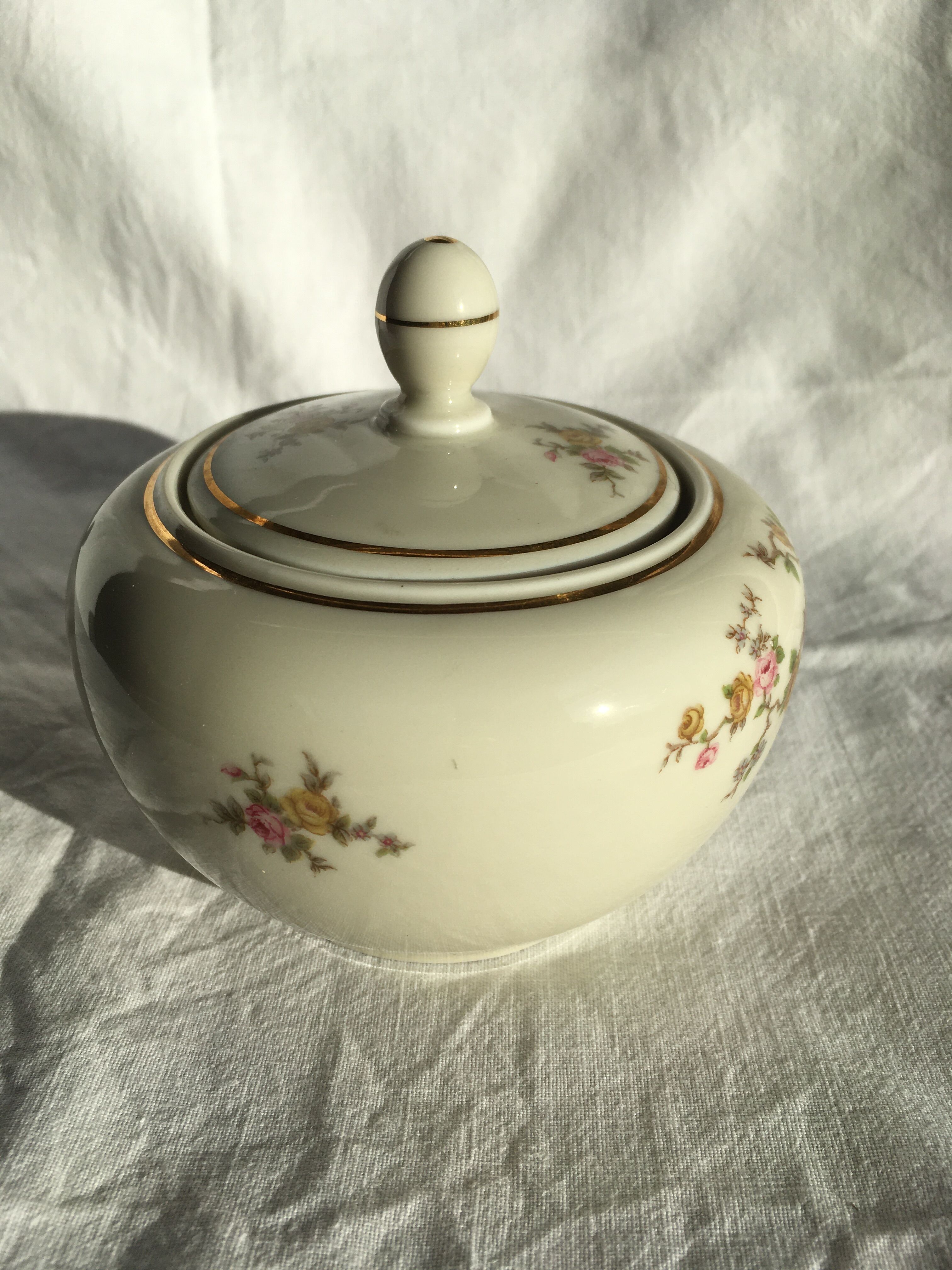 Porcelain sweetener Haviland Bavaria.