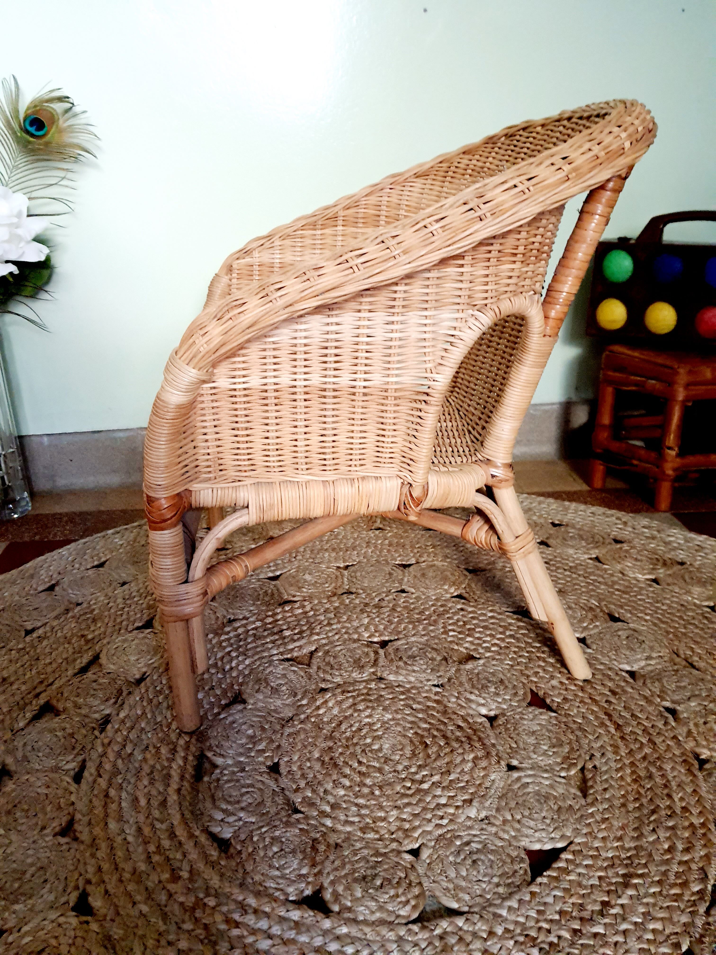 Vintage wicker child chair
