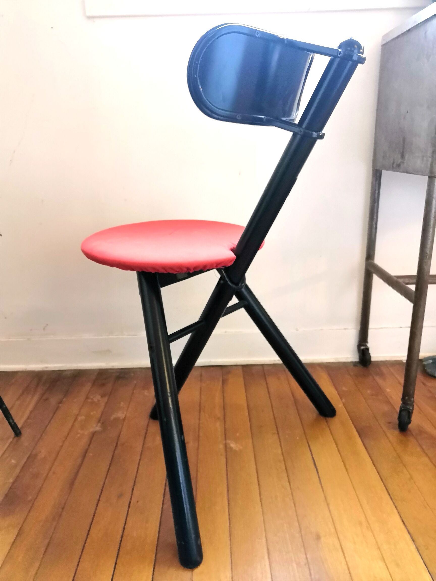 Folding chair design Paolo Orlandini and Roberto Lucci for Calligaris