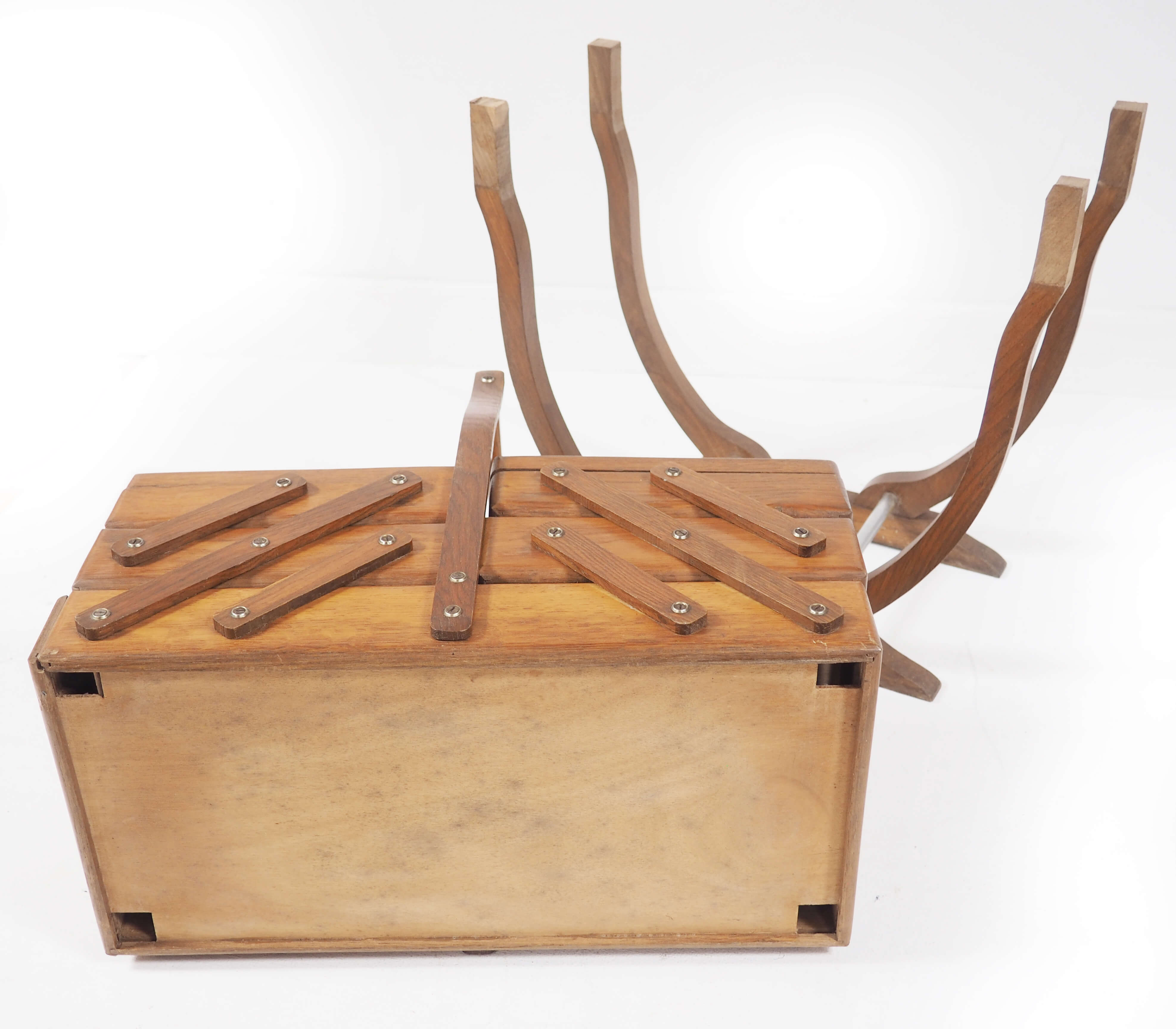 Worker on foot years 40