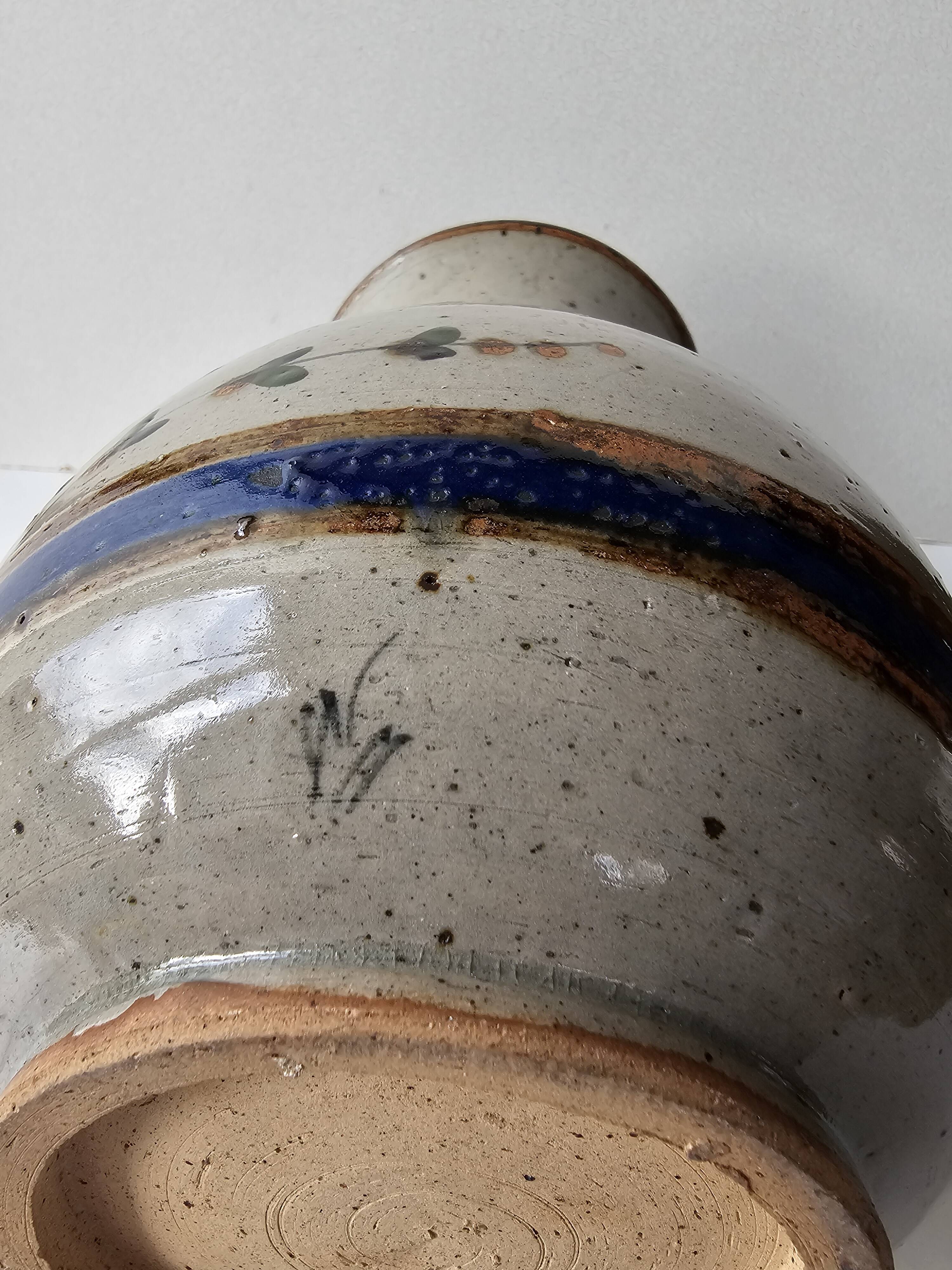 Ceramic vase with fish pattern - Vintage signed (signature to be identified)