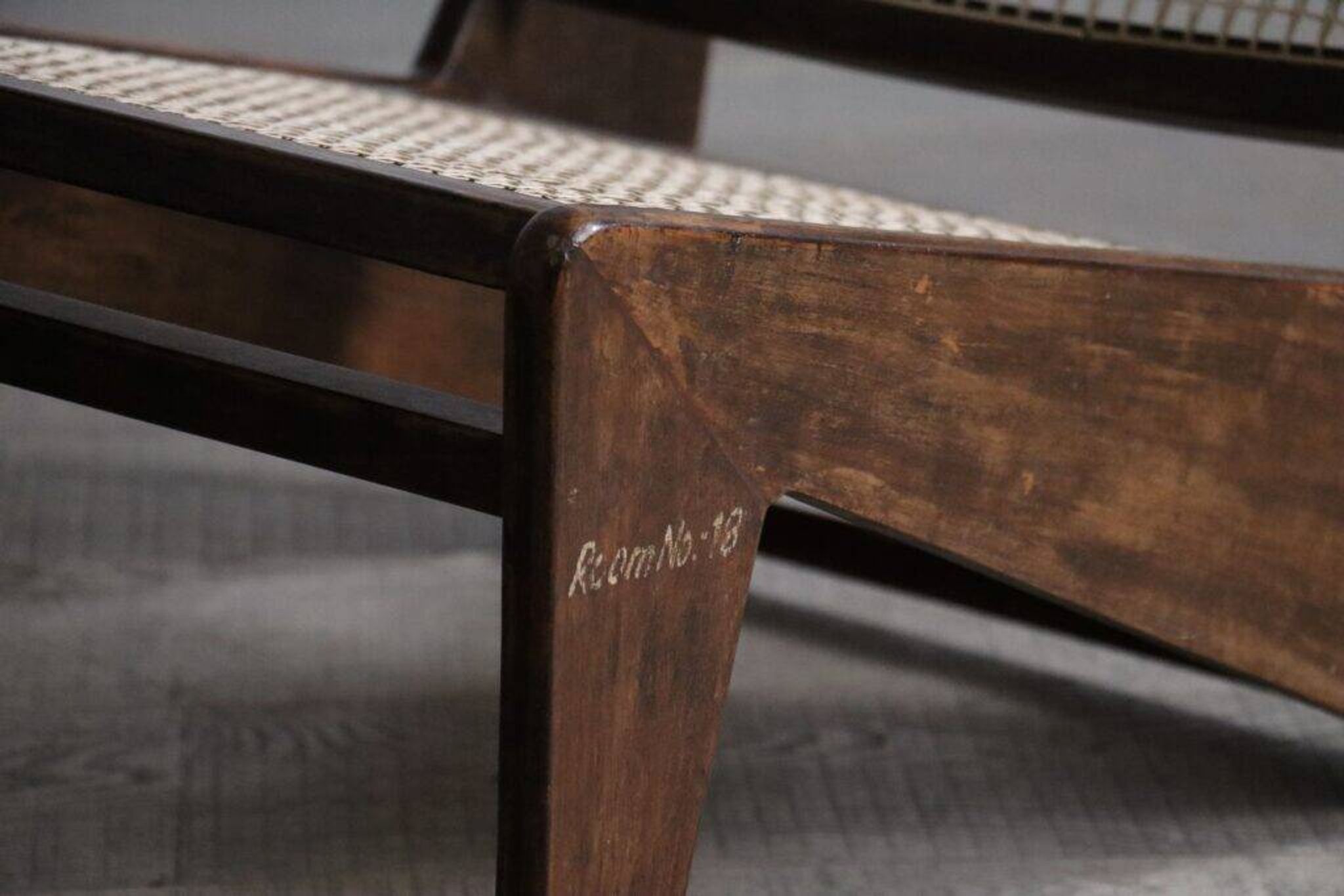Pierre Jeanneret Kangaroo Chairs PJ-SI-59, India, 1955