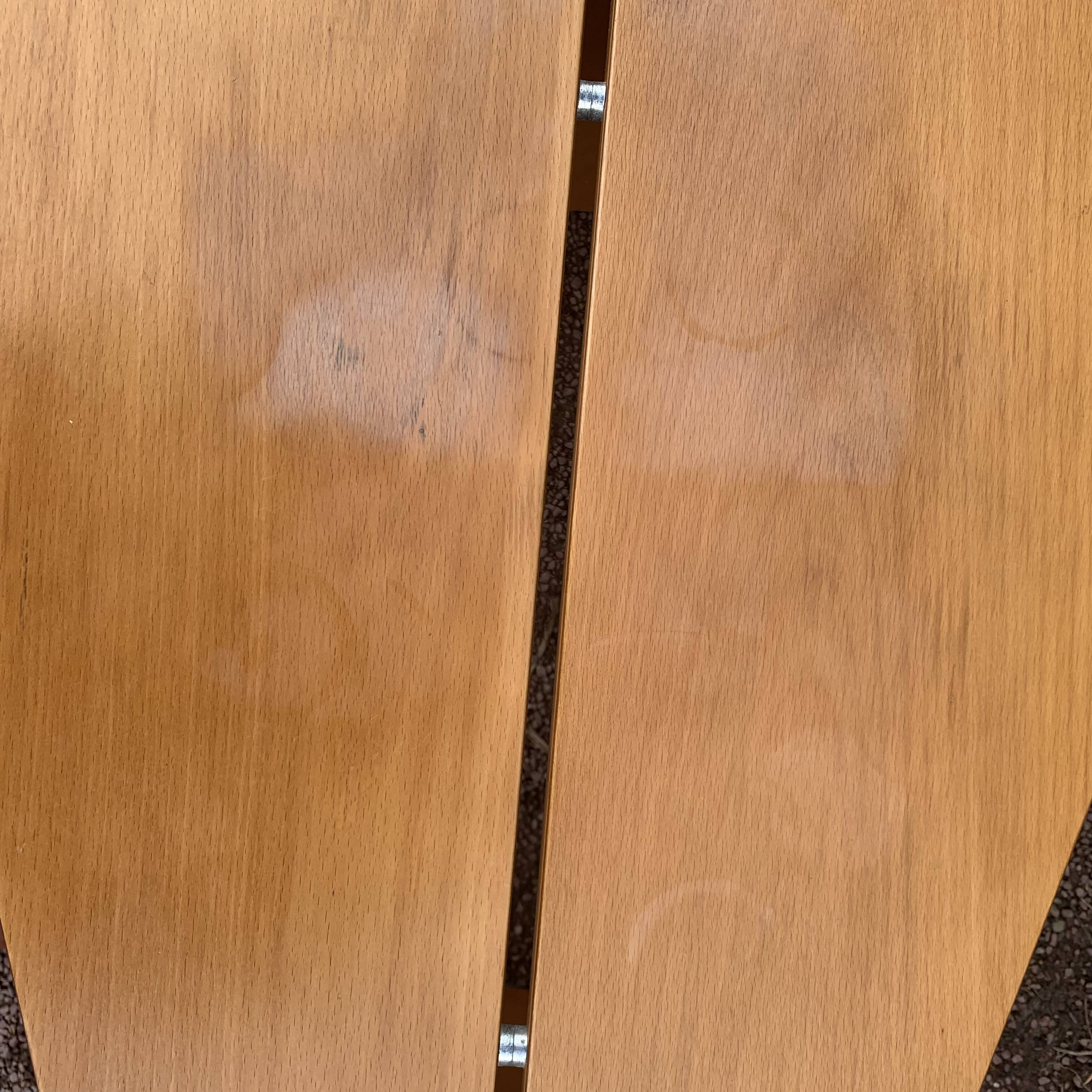 Table d’appoint trapézoïdale scandinave
