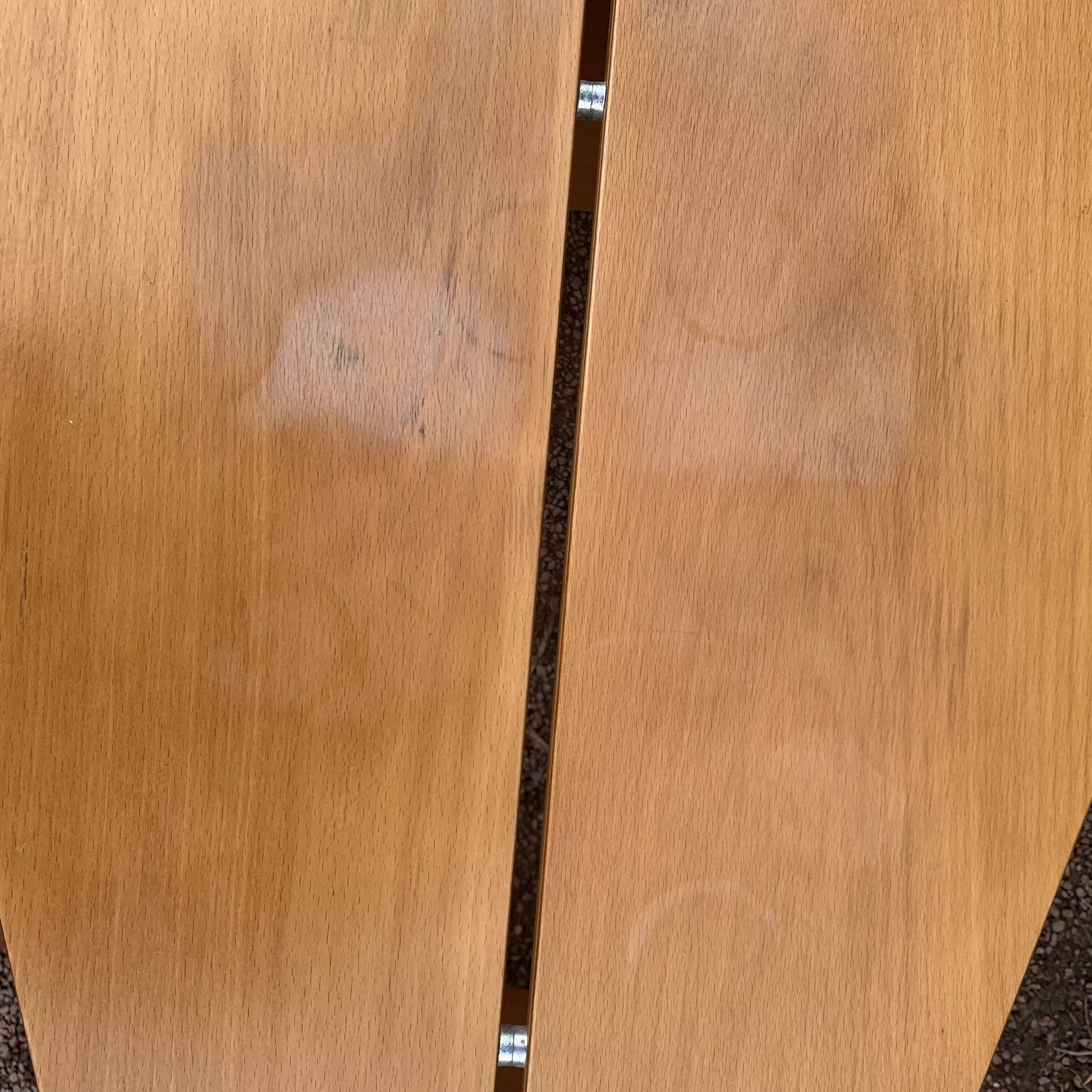 Table d’appoint trapézoïdale scandinave