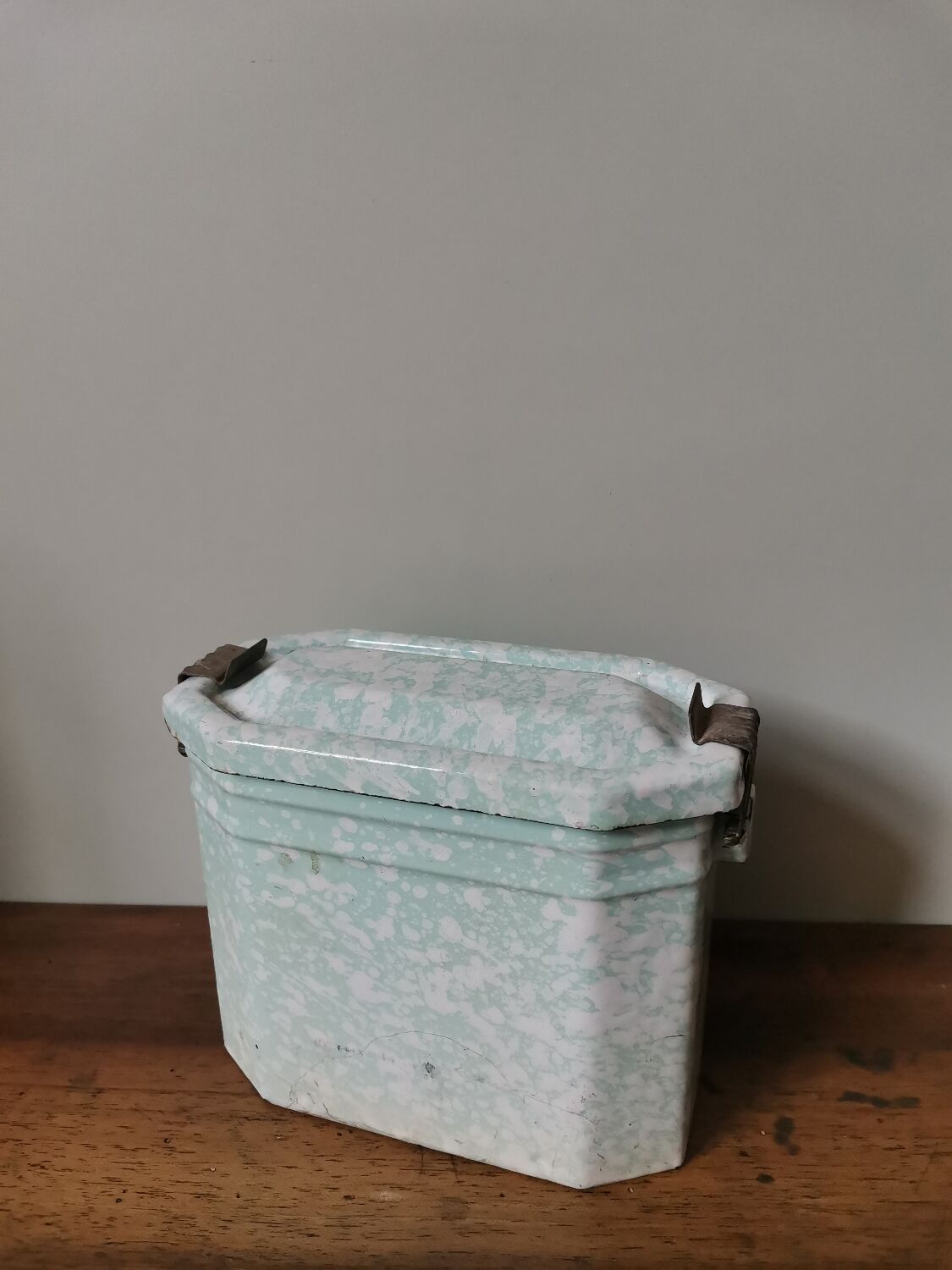 Vintage blue and white speckled enamelled metal lunch box
