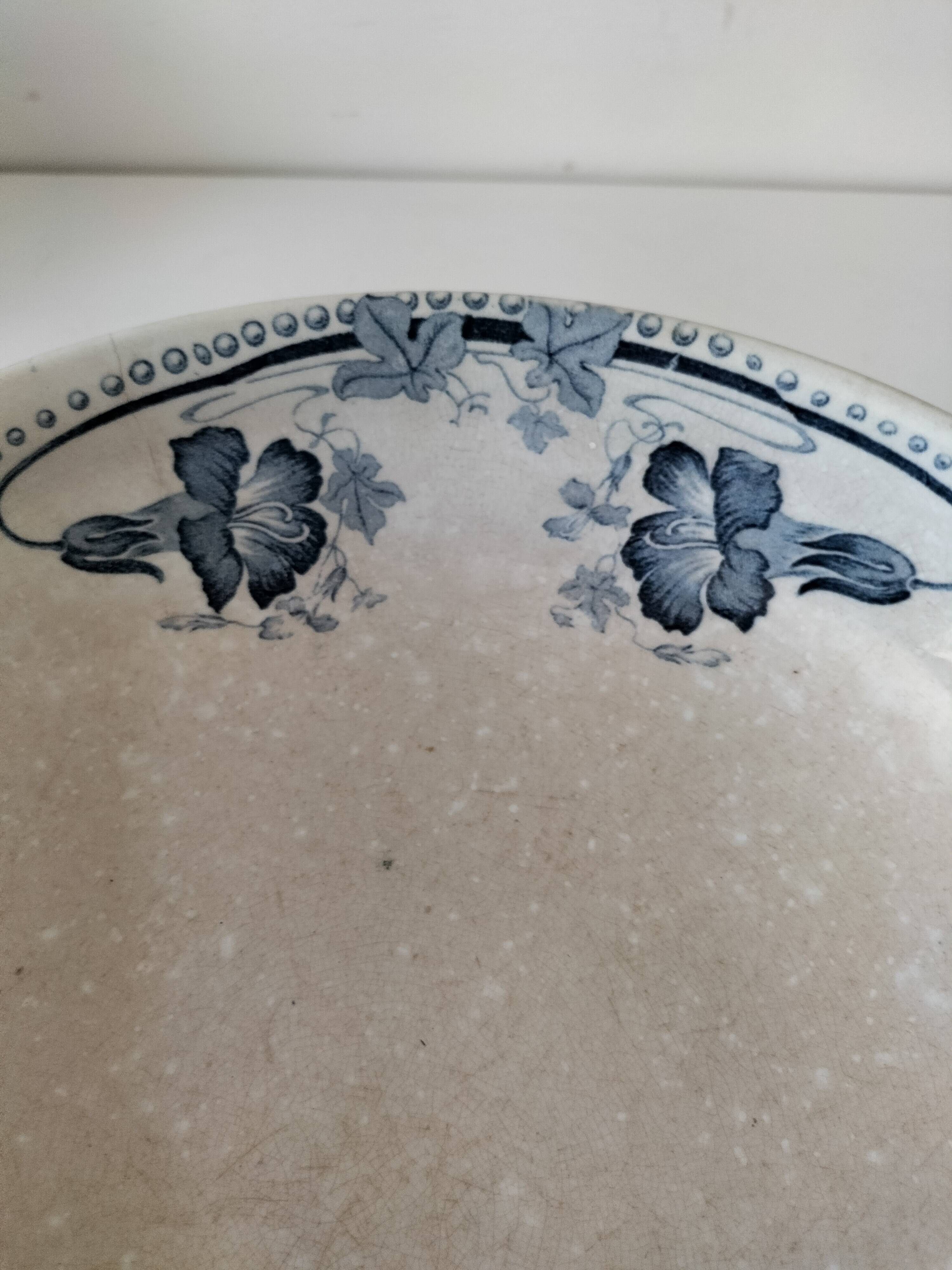 Compote dish with pedestal – SFNO stamp (circa 1890-1910)