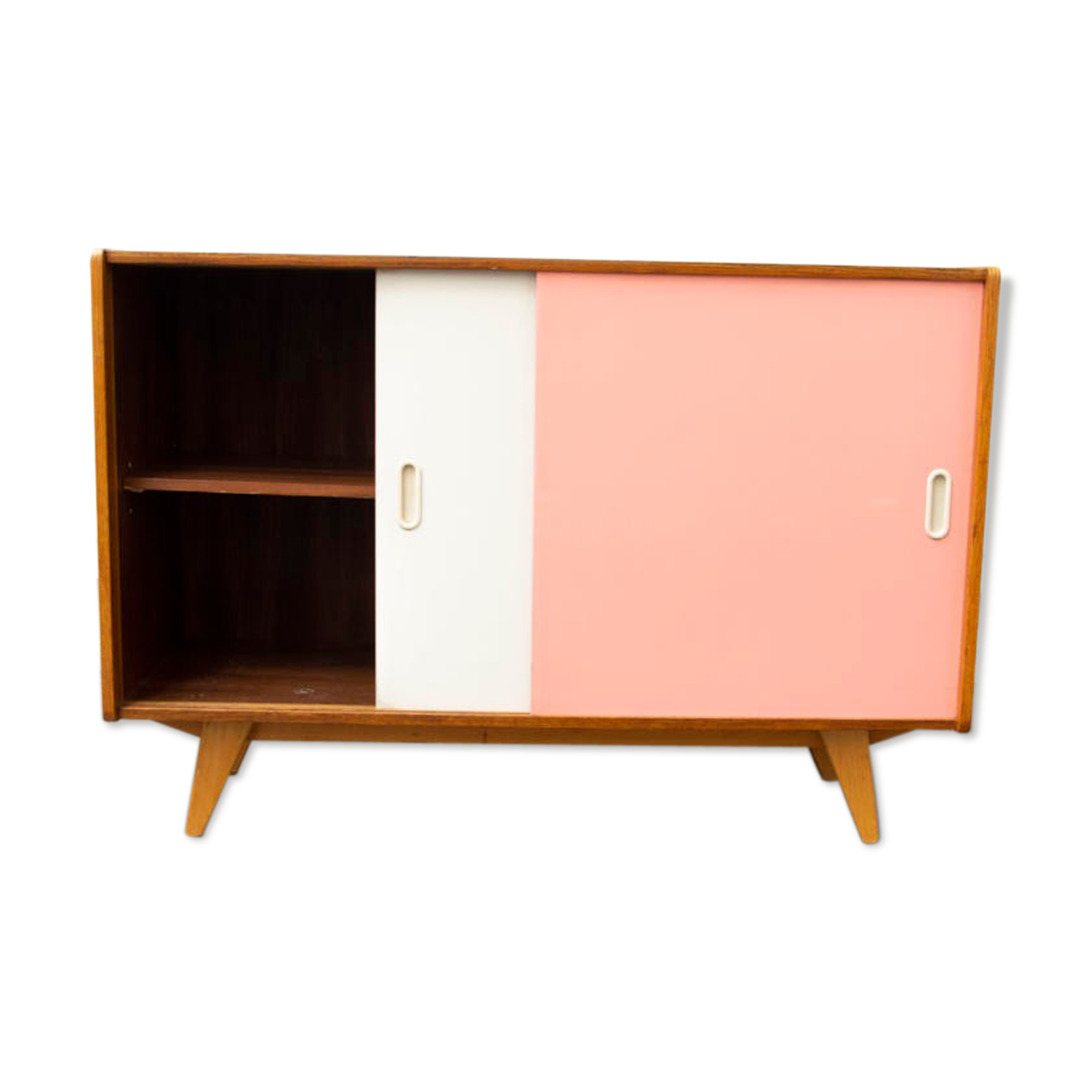 Buffet two-tone sliding doors