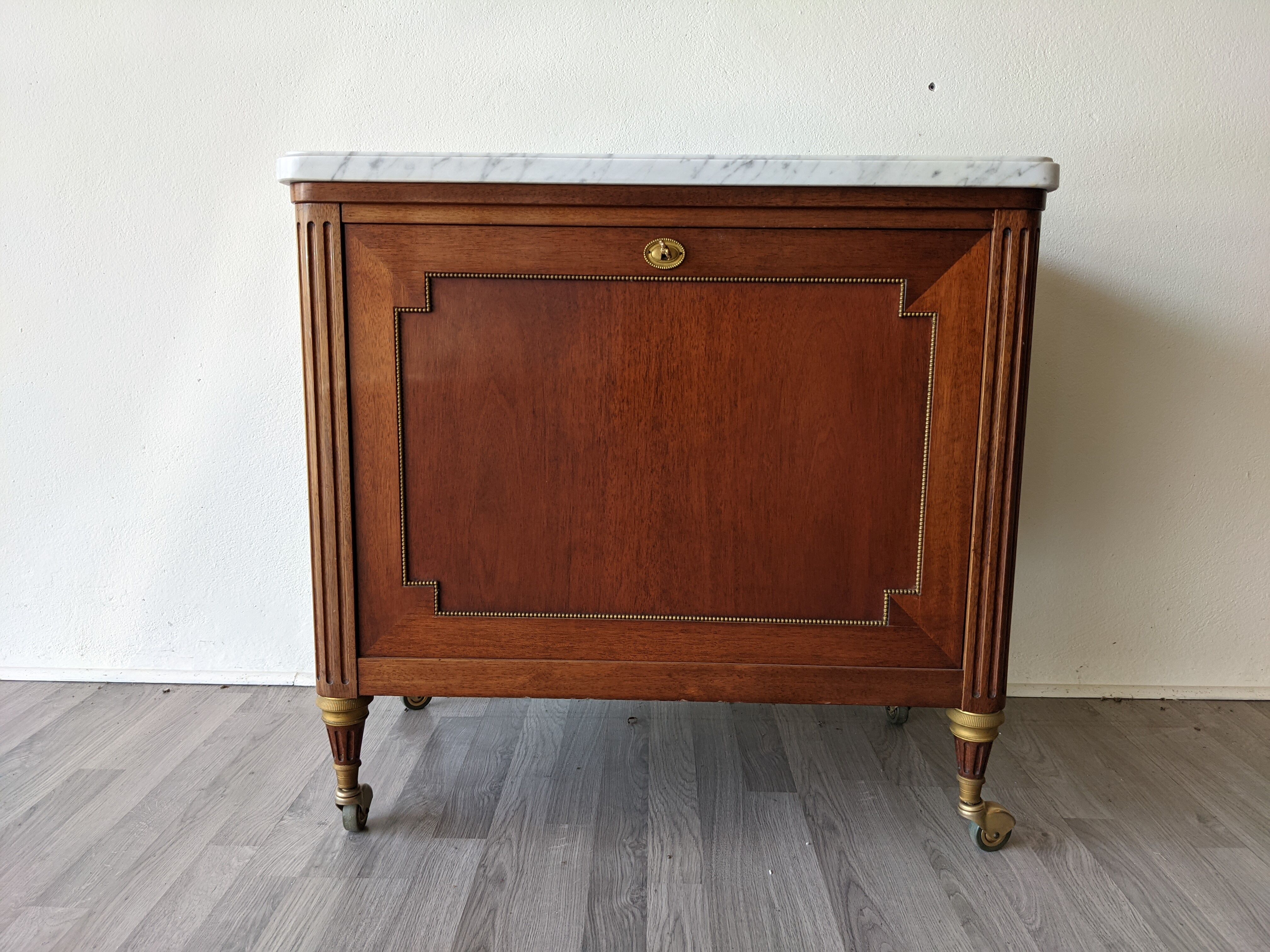 Mahogany bar furniture