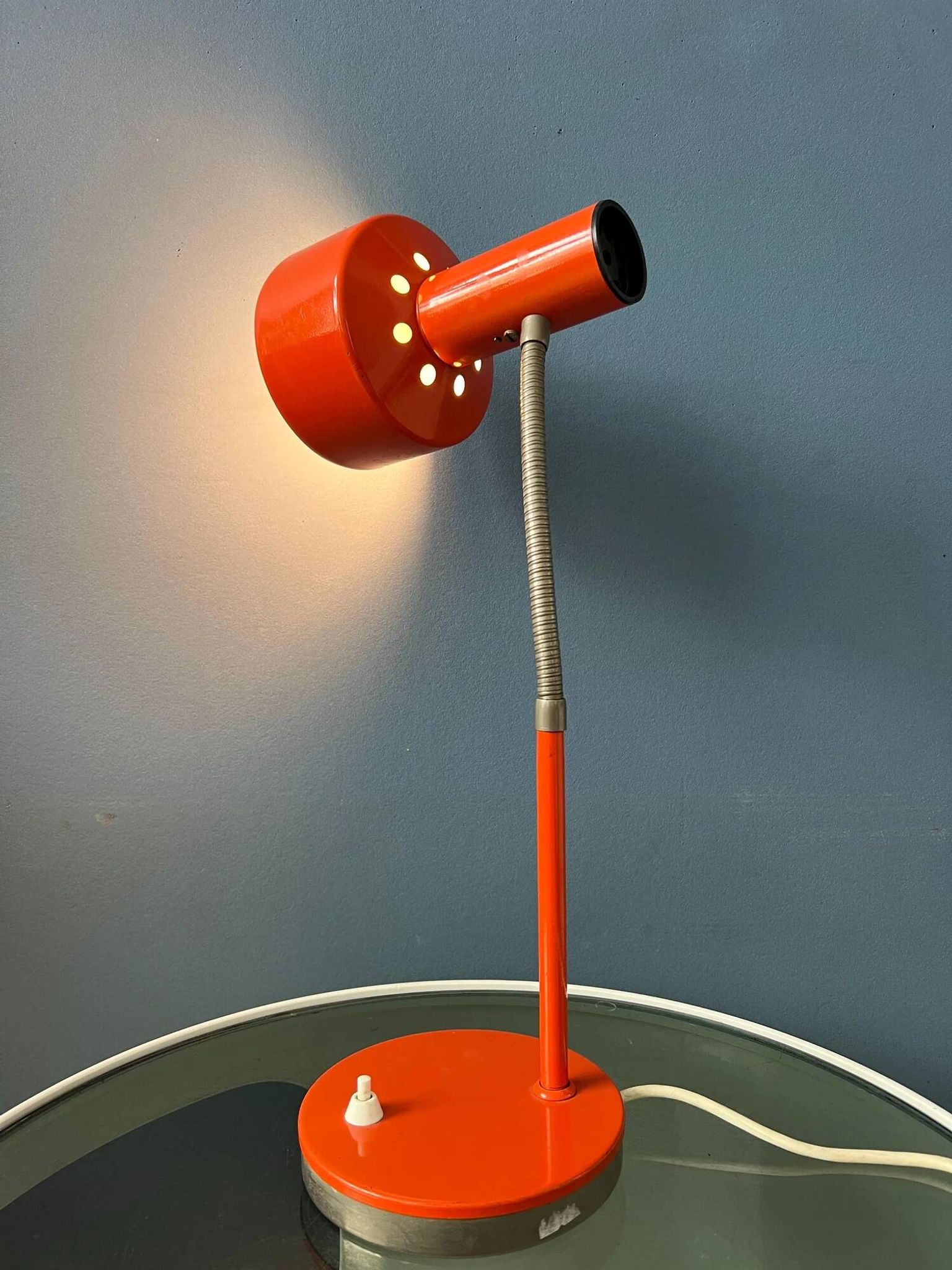 Lampe de bureau orange Hustadt Leuchten du milieu du siècle