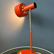 Lampe de bureau orange Hustadt Leuchten du milieu du siècle