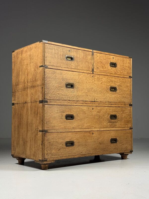 Commode de campagne en chêne du 19ème siècle