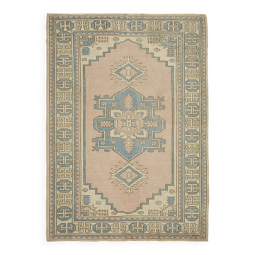 Turkish Vintage Anatolian Rug 162 cm x 226 cm