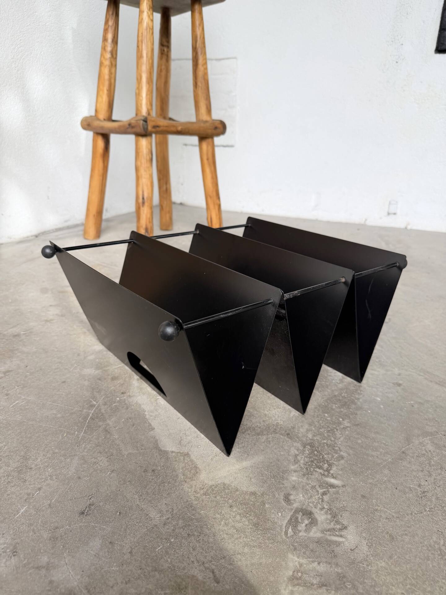 Modular magazine rack Memphis 1980