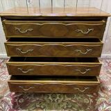 Commode en noyer de style Louis XV / rocaille