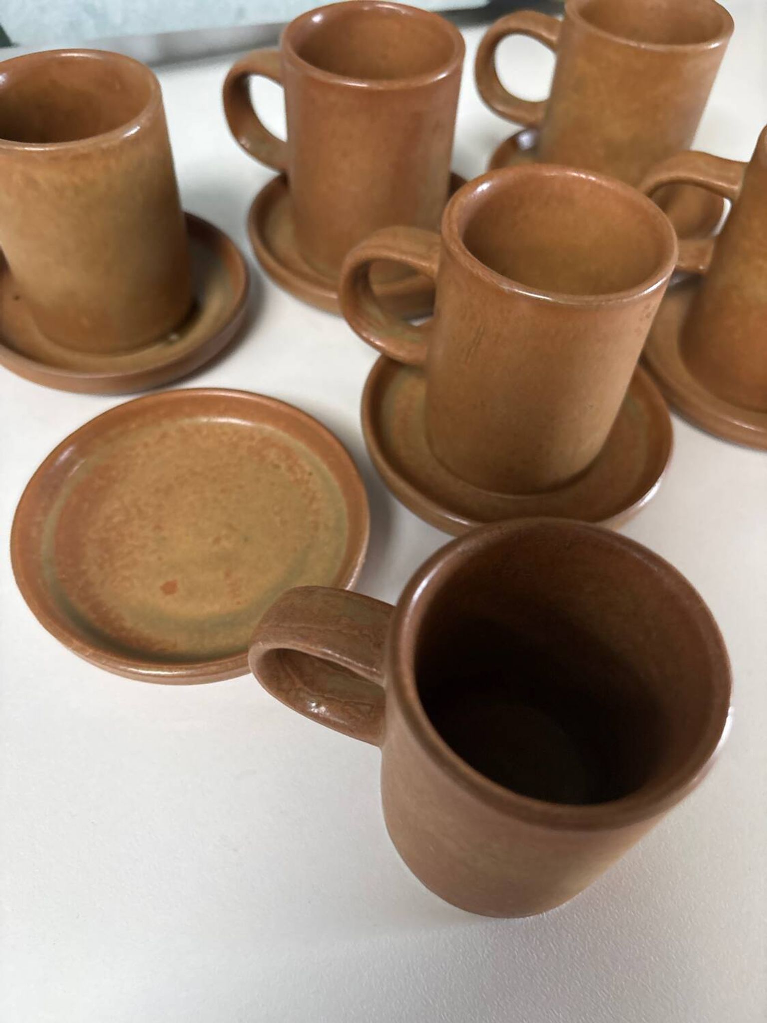 Ensemble de 6 tasses en grès vintage