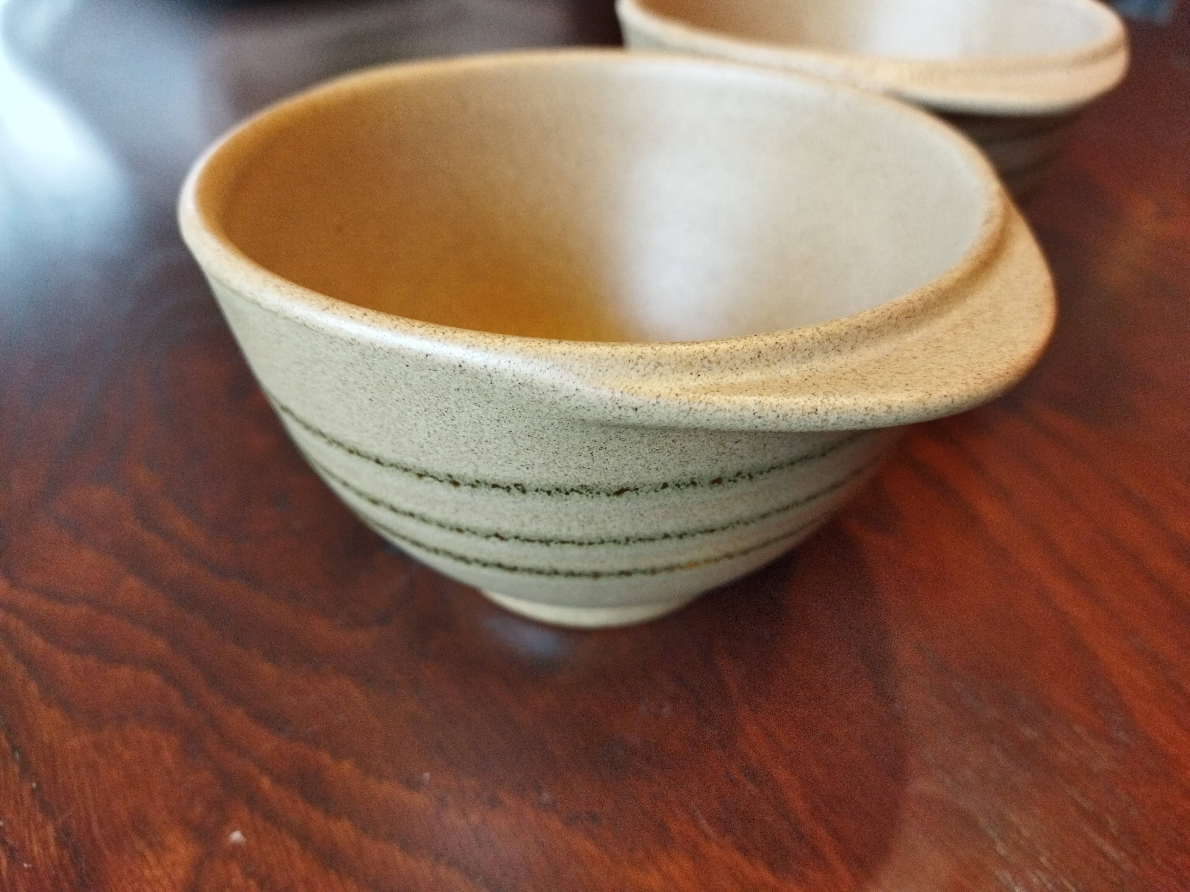 4 ear bowls in Sarreguemines sandstone