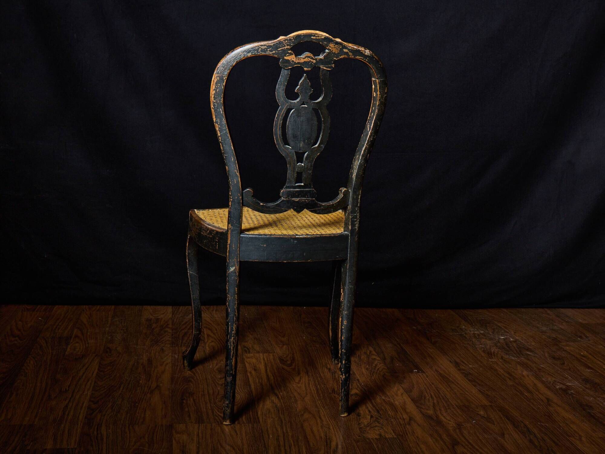 Antique black and gold lacquered chair – Napoleon III style – caned seat