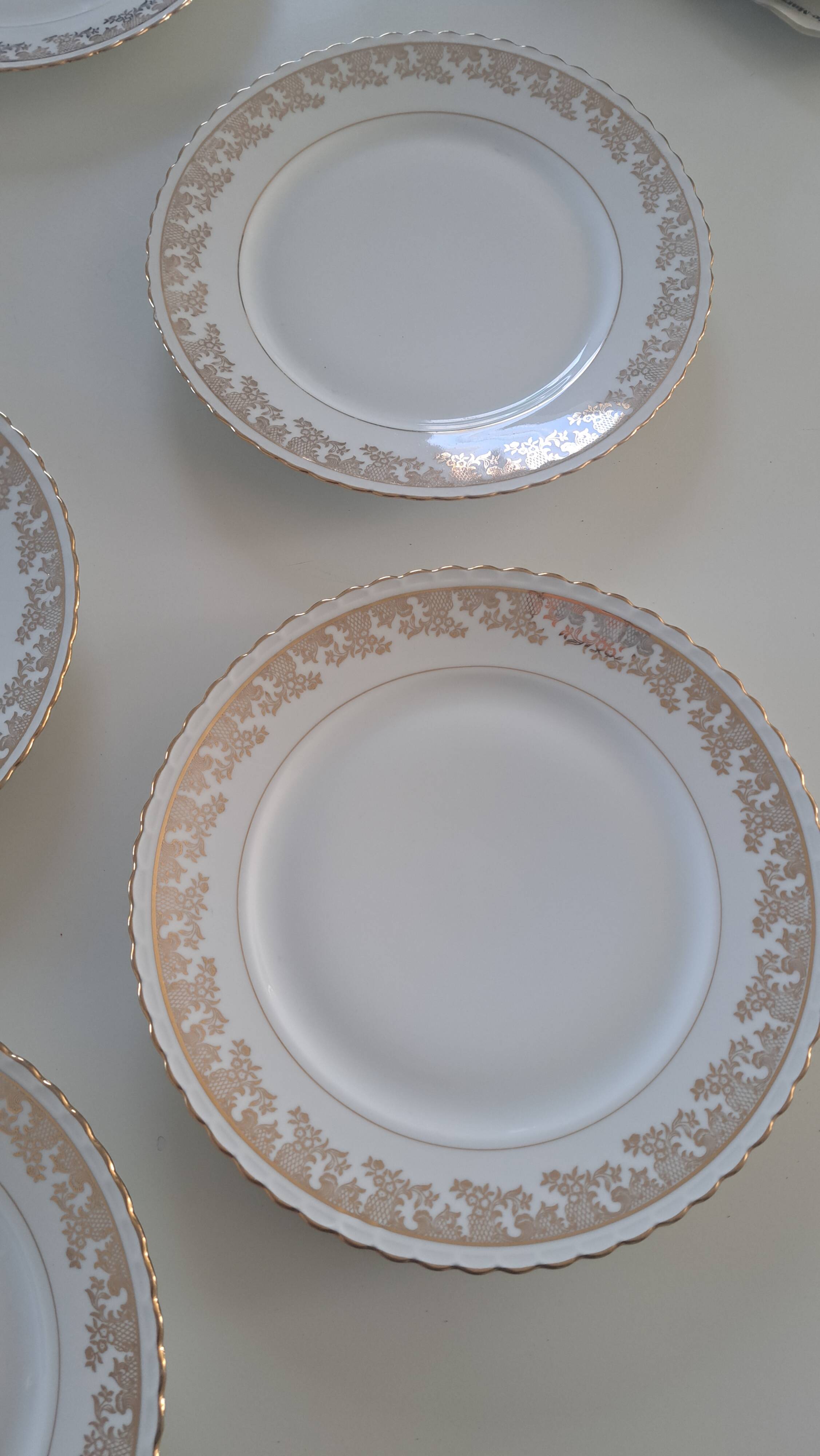 Set of 8 Limoges porcelain plates ADP ROYAL.