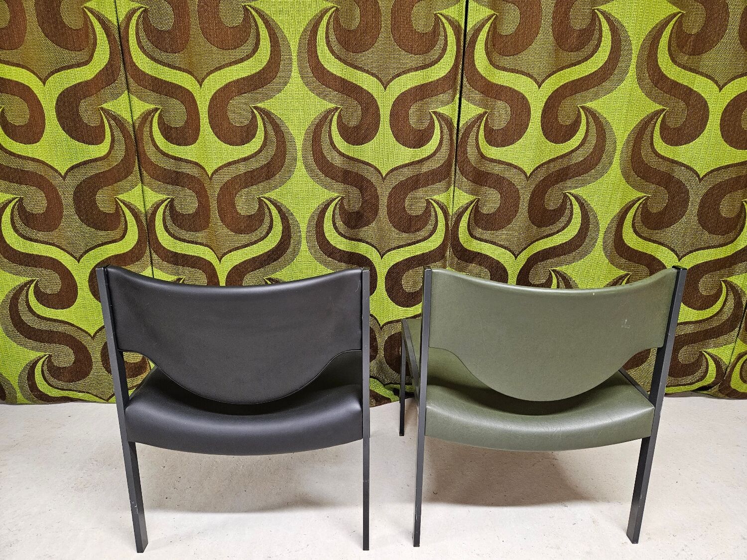 Pair of vintage Lübke 206 armchairs