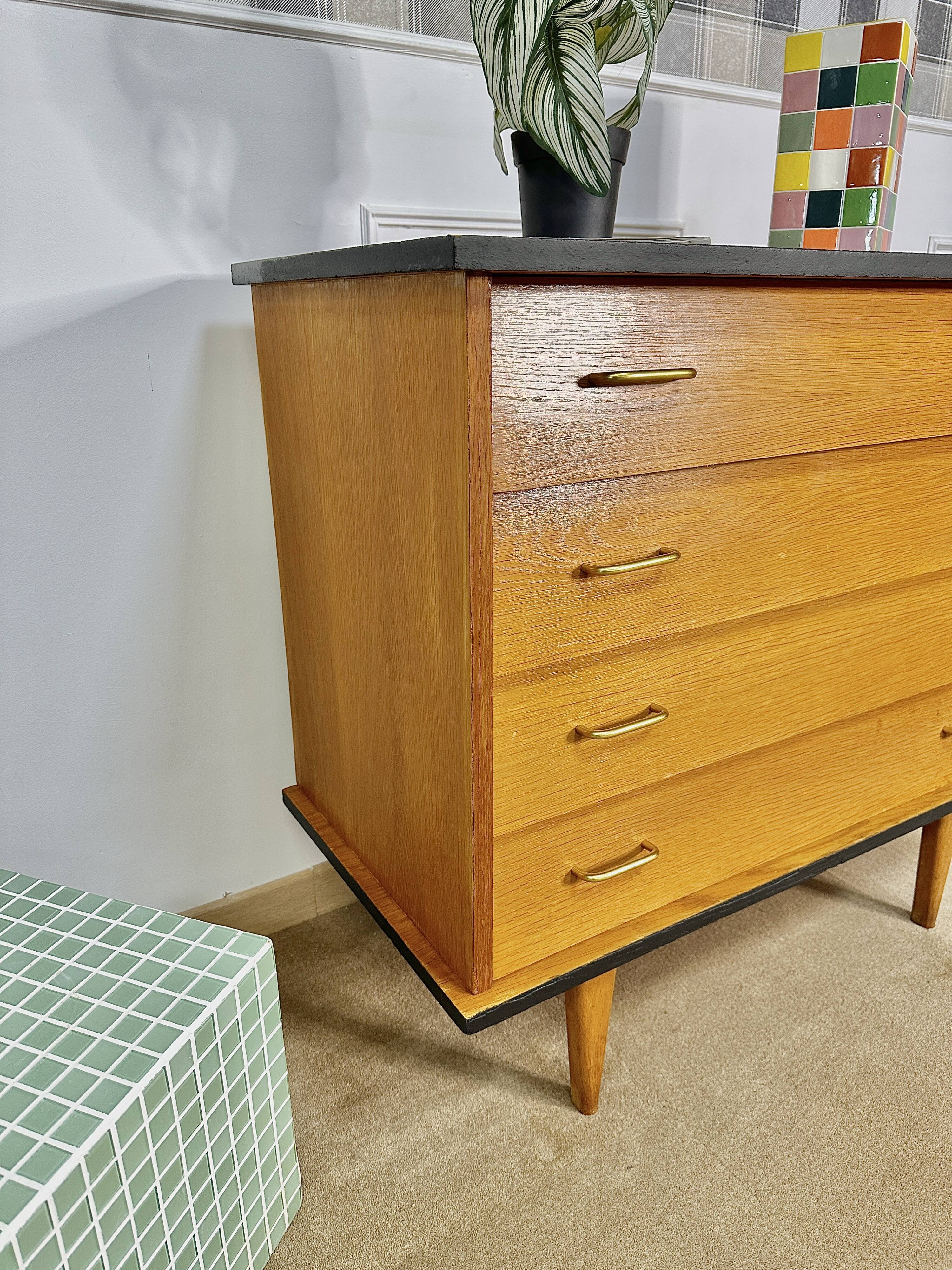 Vintage chest of drawers