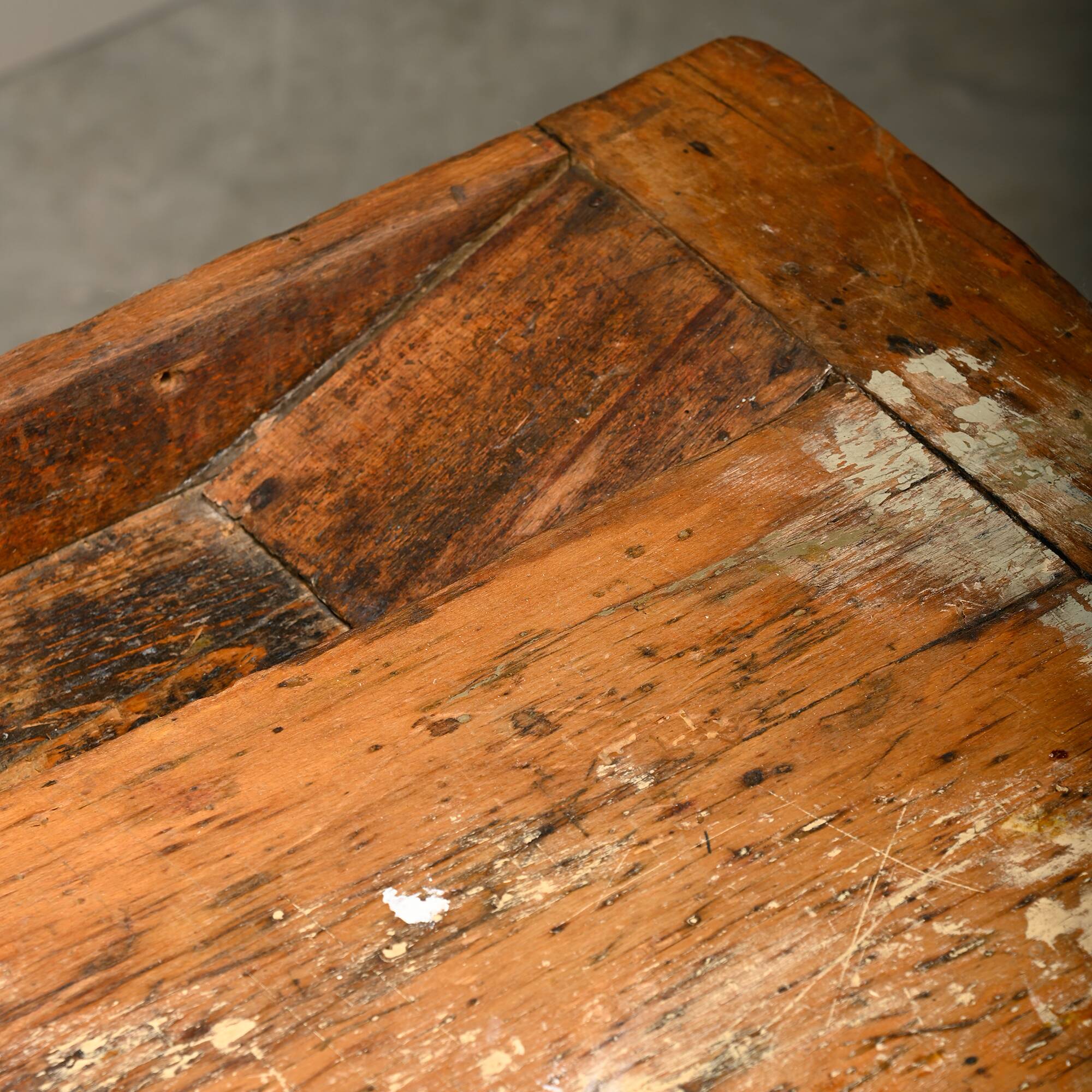 Vintage Wooden Industrial Rustic Carpenter’s Workbench with Two Vises